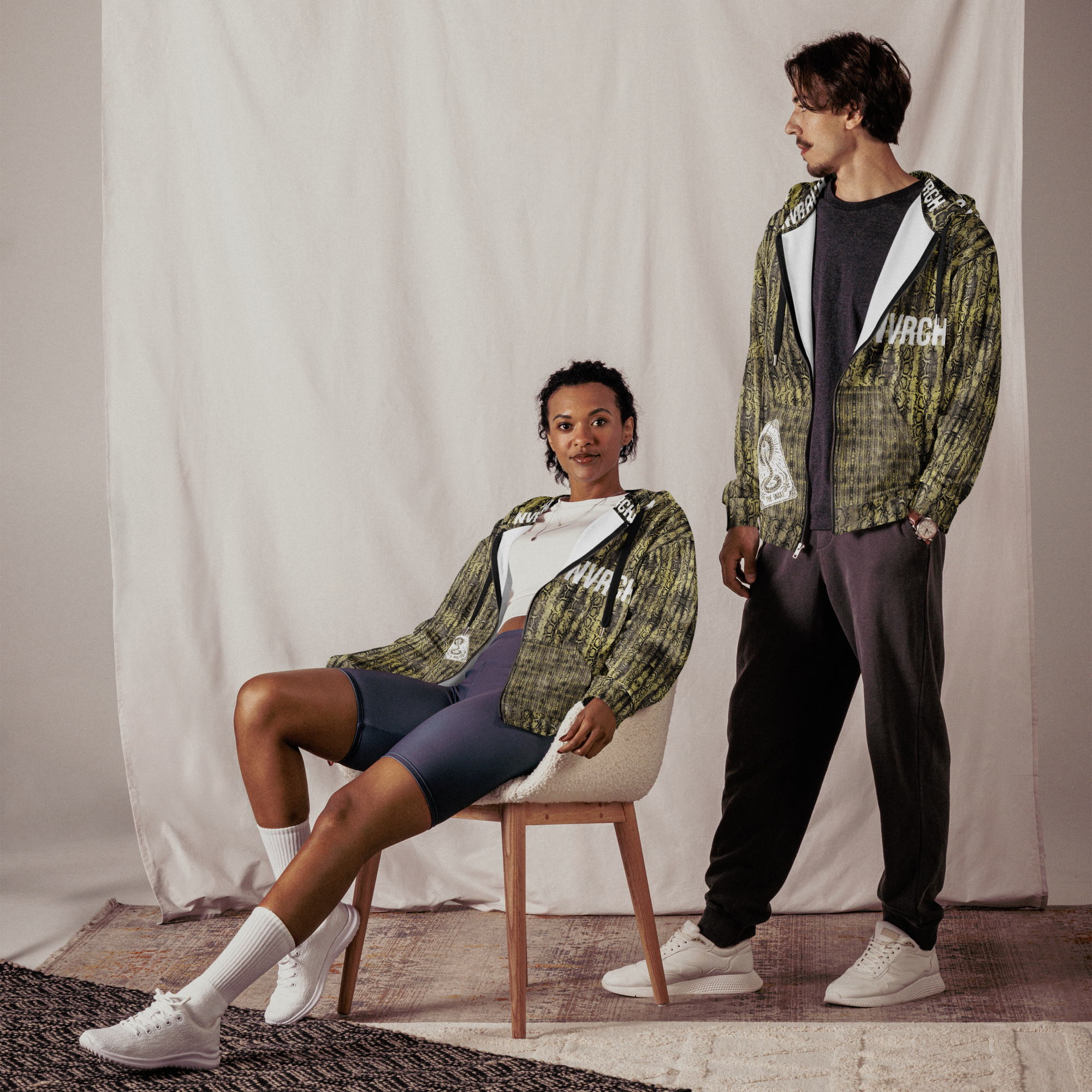 N3V3RREACH TH3 SN4K3 ZIP HOODIE